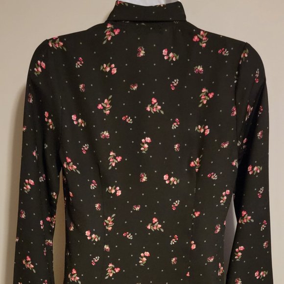 Band of Gipsies (Nordstrom) Women's Blouse Black Flowers Tie Size X-Small (EUC) - Picture 5 of 7
